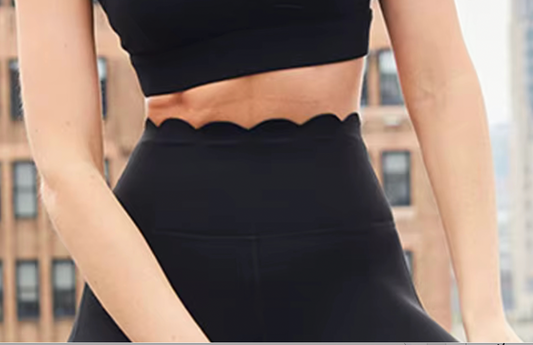 Scallop activewear dance biker shorts -black
